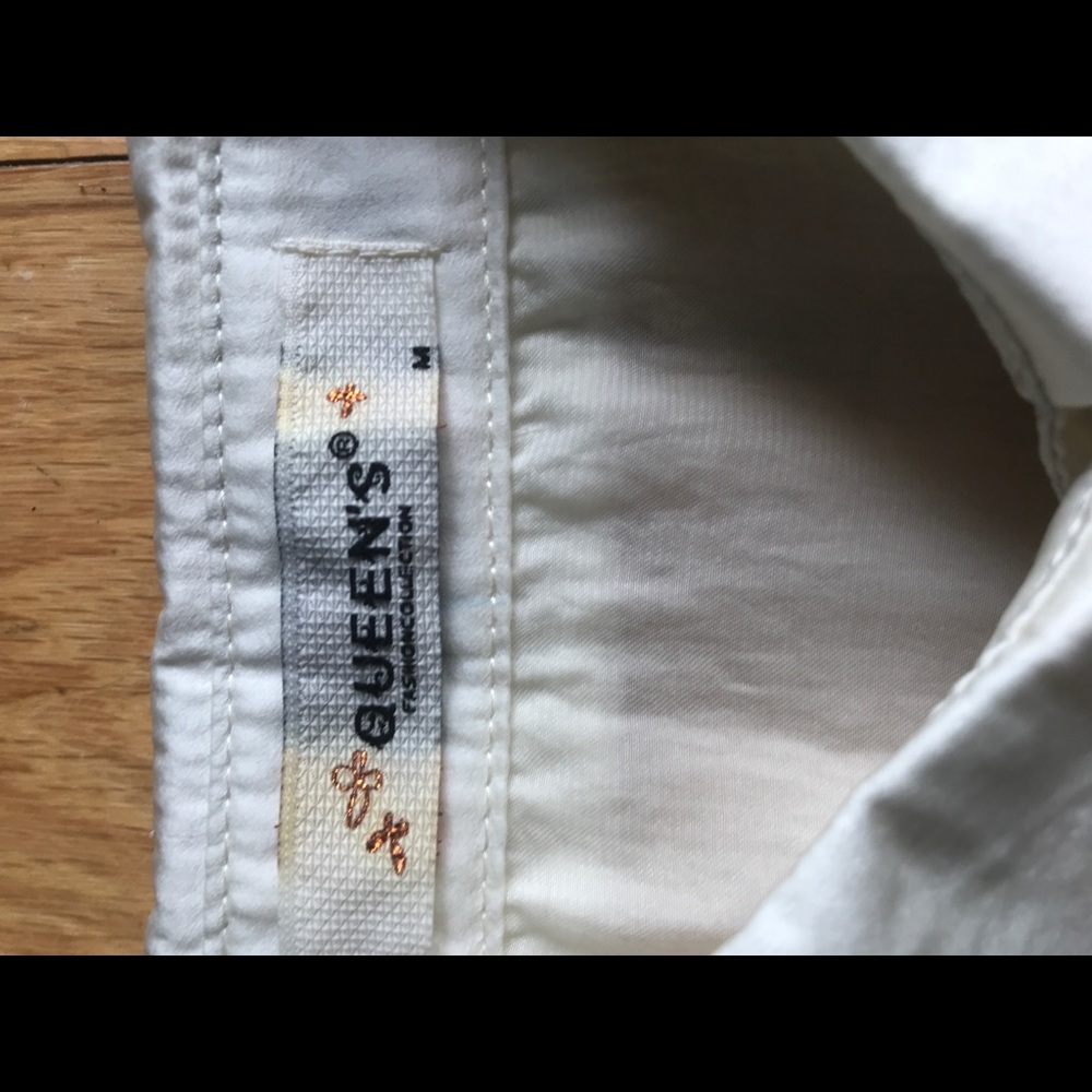 Embroidered blouse - Picture 4 of 4